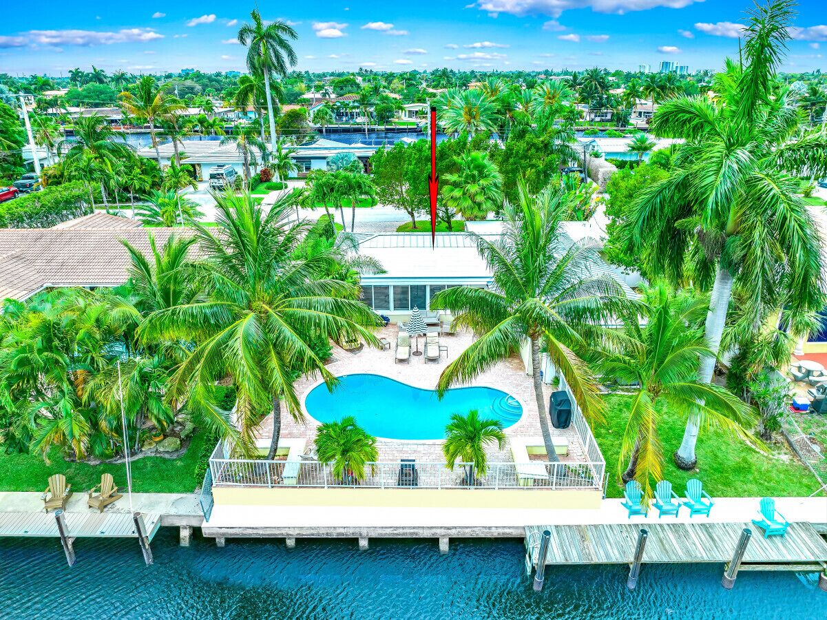 Heated Pool! Kayak & Waterfront +1 Mile To Beach!
