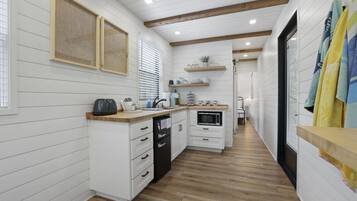 Fridge, microwave, coffee/tea maker, toaster