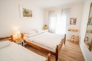 2 bedrooms, WiFi, bed sheets