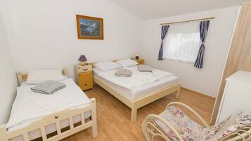 2 Schlafzimmer, Internetzugang, Bettwäsche
