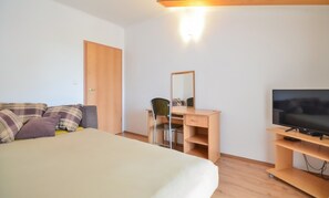 1 bedroom, iron/ironing board, Internet, bed sheets