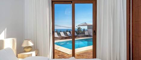 6 Schlafzimmer, Bügeleisen/Bügelbrett, Reisekinderbett, kostenloses WLAN