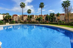 Pool - Club Caronte flat by Costarentals - Ref 133 (Calahonda)