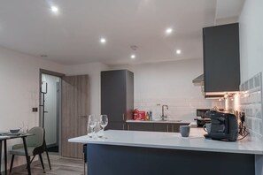 Unclassified image, 5 of 17, button - Spacious 1BED Flat in Central Preston fast WiFi (Preston)