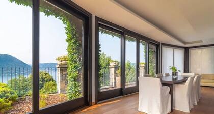 Lovely Cascina. Stunning Lake Views & Sun Deck