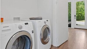 Uklassifisert bilde, 2 av 32, knapp