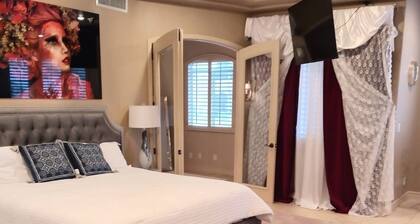 Luxury and romantic with jacuzzi suite