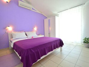 Studio (Premium Studio Apartment with Balcony) | 2 Schlafzimmer, Babybetten