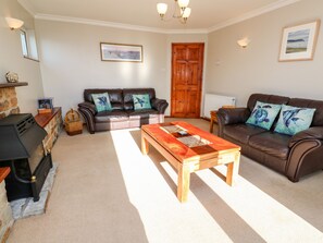 Living area - Salakee (Penzance)