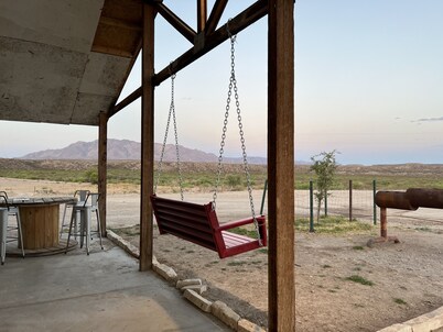 VILLA VIEJA RANCH RETREAT<br>Come. Stay. Play.