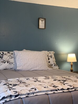 3 bedrooms, WiFi, bed sheets