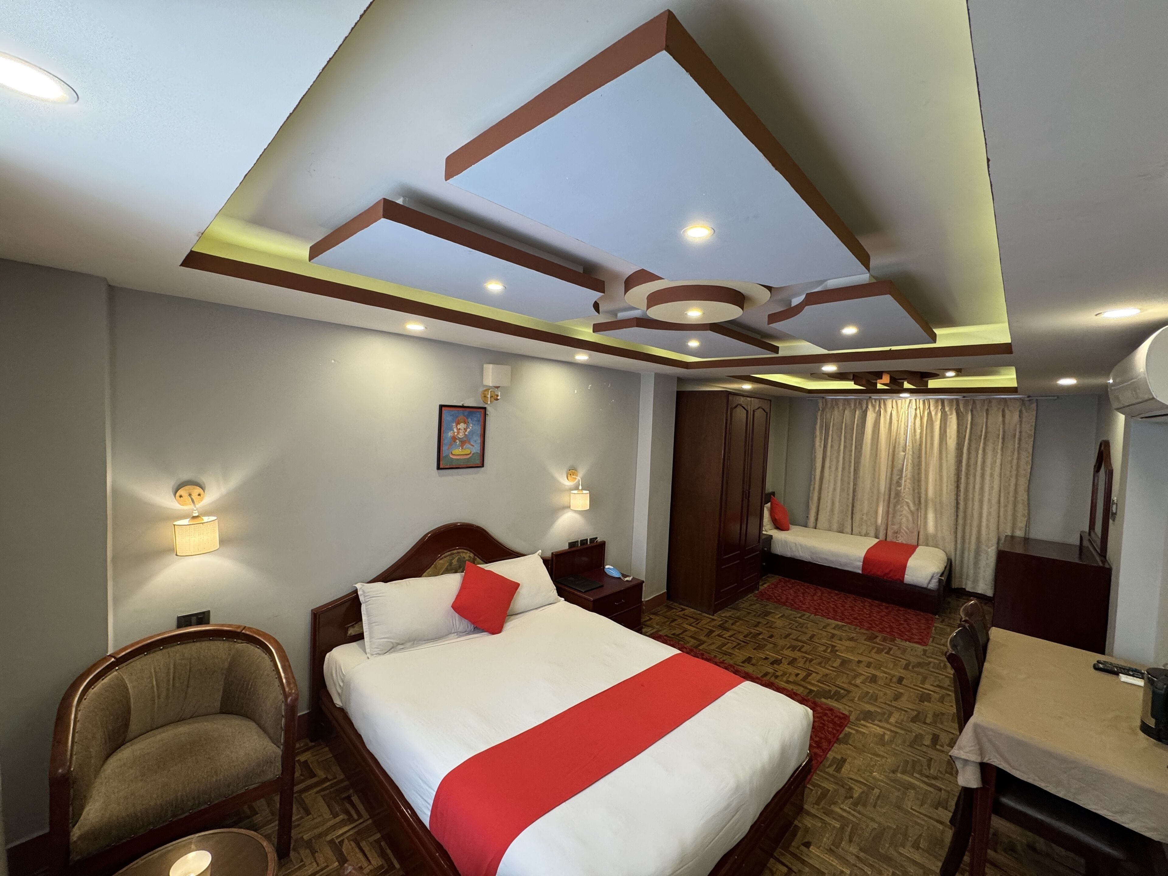 Familjerum | Skrivbord, arbetsyta för laptop, strykjärn/strykbräda och gratis wi-fi