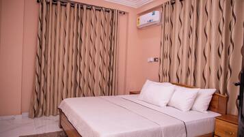 Apartment | 1 bedroom, iron/ironing board, free WiFi