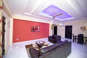 Interior - 1 Bed Furnished Apt - Aircon, Wifi, Parking (Accra)
