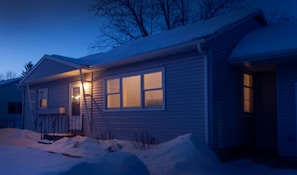Exterior - The Cozy Colfax House (Wadena)