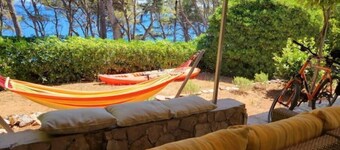 Quaint Hvar Beach house on the Sea in Jelsa