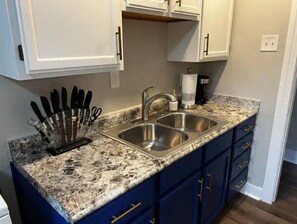 Refrigerador y tetera eléctrica 