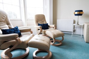 Interior - Central Cheltenham, Regency 2-Bed Apartment - Cavalier Suite (Cheltenham)