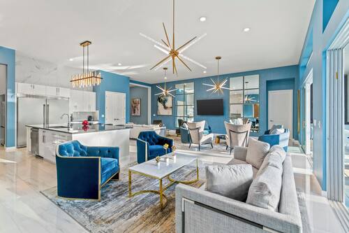 6 bedrooms, premium bedding, individually decorated