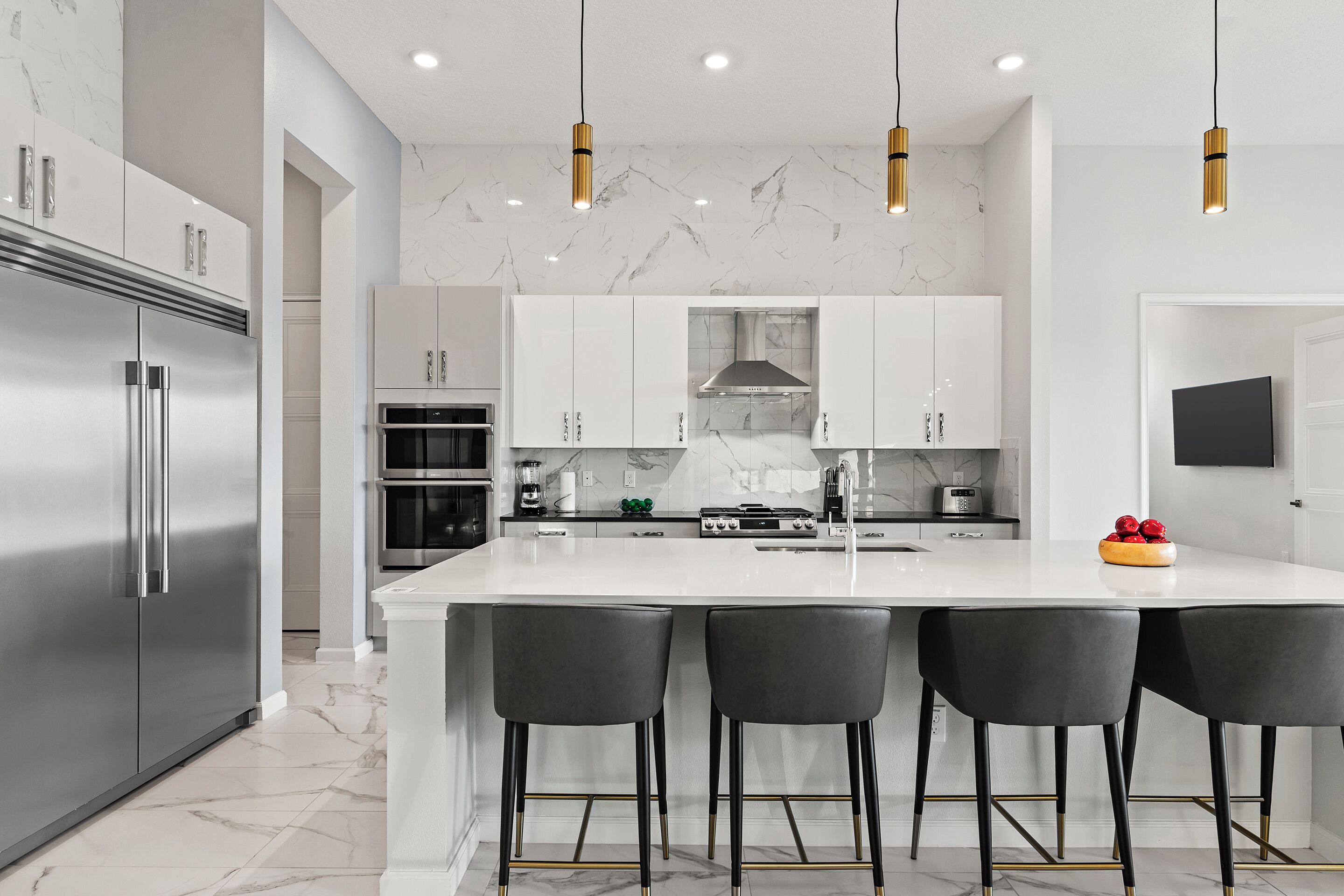 House (11-Bedroom Home with Bowling Alley) | 6 bedrooms, premium bedding, individually decorated