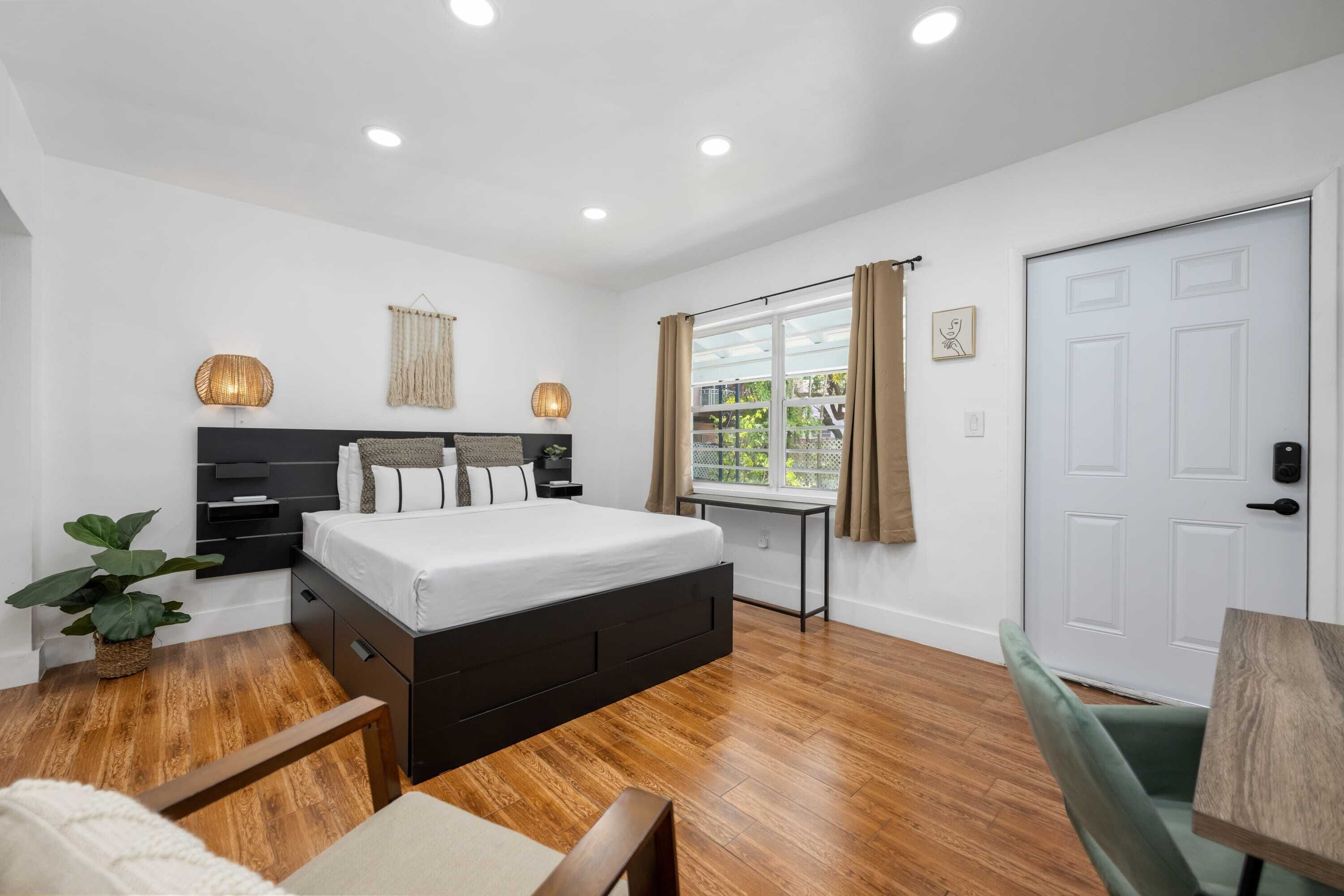 MIMO5-4 | cozy corner of Miami's Modern District