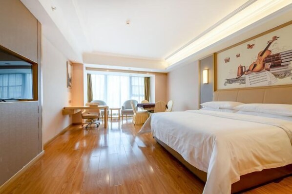 Room - Vienna International Hotel (Guiyang Yunyan District Future Ark Branch) (Guiyang)