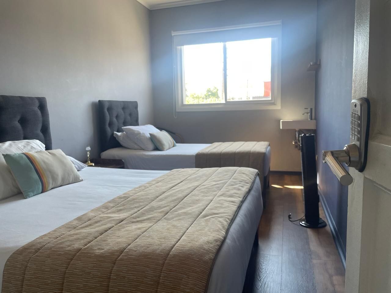 Standard Triple Room | Soundproofing, iron/ironing board, free WiFi, bed sheets