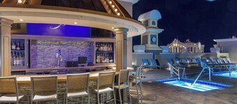 Two bedroom Villa, less than 1/4 mile from the Vegas Strip