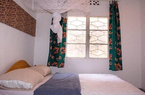 Casa, 2 camas Queen size | 2 habitaciones, tabla de planchar con plancha y wifi gratis 