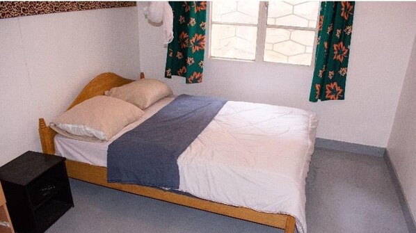 Casa, 2 camas Queen size | 2 habitaciones, tabla de planchar con plancha y wifi gratis 