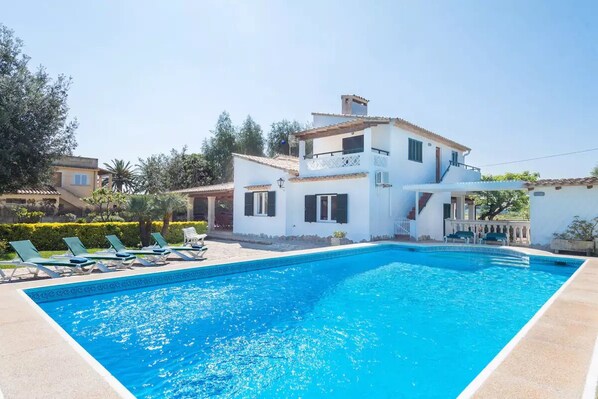 Outdoor pool - Villa Volentina, private pool, pool table, free WiFi (Puerto de Pollensa)