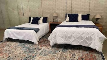 2 chambres, lit de bébé portatif, Wi-Fi, literie fournie