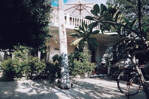 Villa, Multiple Beds | Property grounds - Stunning 3-bed Villa on a Paradise Island (Gili Trawangan)