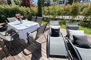 Outdoor dining - Brand new three-room apartment with private garden furnished completely new. Internally it consists of an entrance to the living room with sofa bed and kitchenette, the environment is very bright thanks to the large windows that allow the room to communi (Riccione)