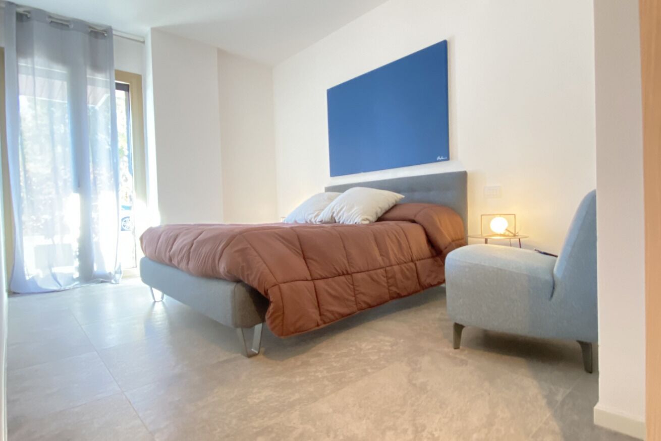 2 habitaciones, tabla de planchar con plancha, cuna de viaje y wifi 