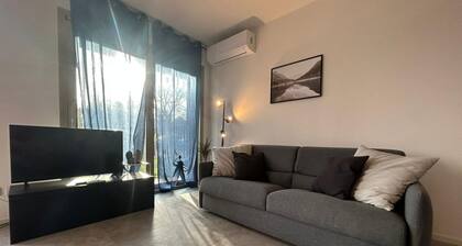 LUXURY GROUNDFLOOR PORT