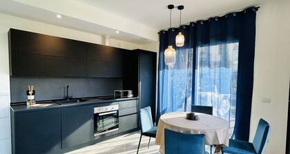 LUXURY GROUNDFLOOR PORT