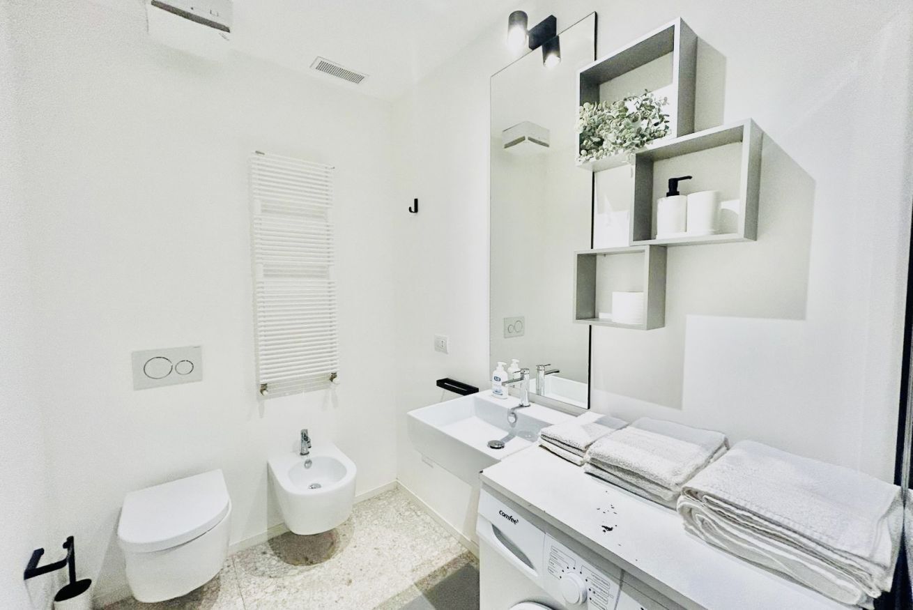 Doccia, asciugacapelli, bidet, asciugamani