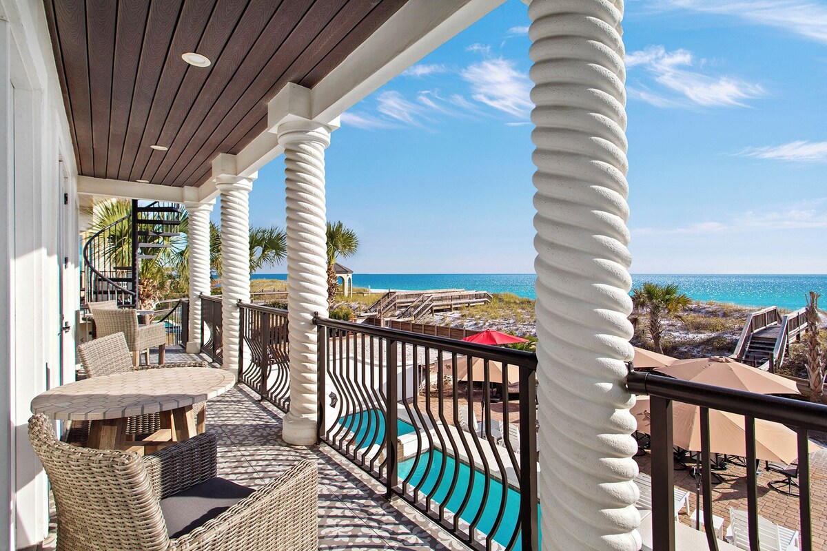Photo 4 of Villa Vittoria - Gulf Front, Private Pool, Pet Friendly, Free Beach Service!