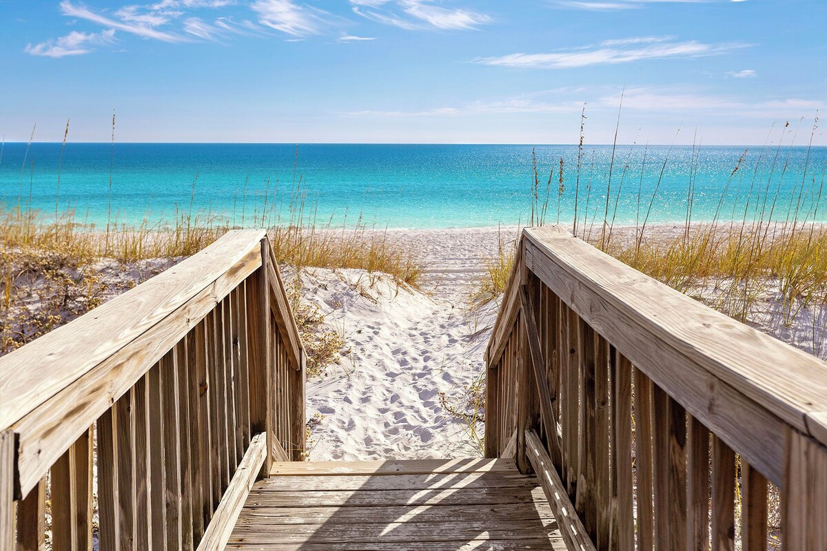 Photo 34 of Villa Vittoria - Gulf Front, Private Pool, Pet Friendly, Free Beach Service!