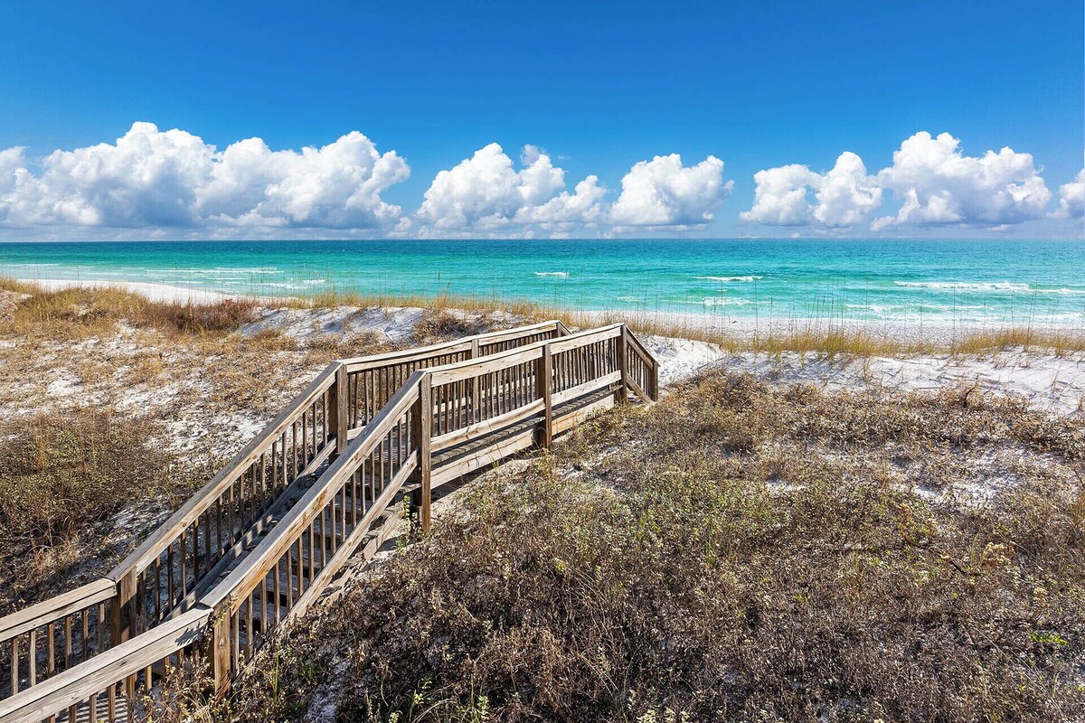 Photo 33 of Villa Vittoria - Gulf Front, Private Pool, Pet Friendly, Free Beach Service!