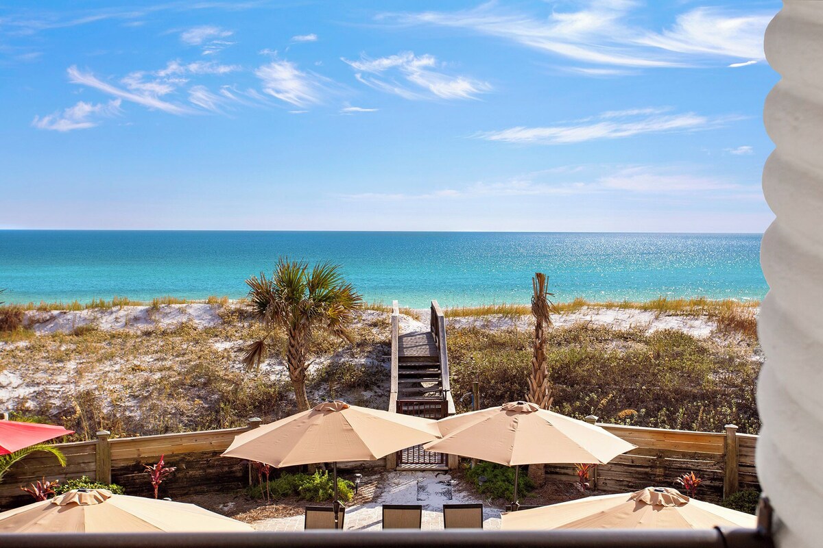 Photo 12 of Villa Vittoria - Gulf Front, Private Pool, Pet Friendly, Free Beach Service!