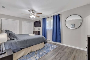 4 bedrooms, WiFi, bed sheets - Enjoy Savannah 4BR w/King Bed (Pooler)
