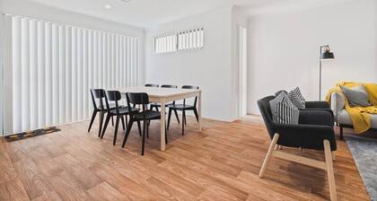 Villa on Valcross—Modern Coastal Comfort near Town