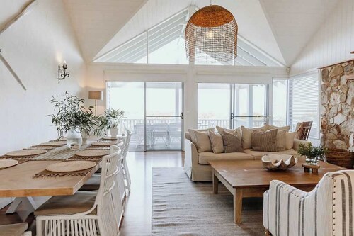 Waterfront Eagle Bay