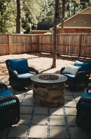 Terrace/patio - Perfect golf getaway - quick drive to all courses (Pinehurst)