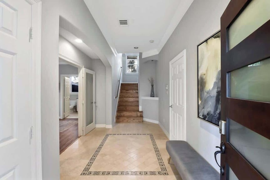 Luxurious 6br/3.5 Wifi And Pool - Houston, TX