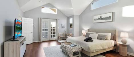 6 chambres, fer et planche à repasser, lit parapluie, Wi-Fi