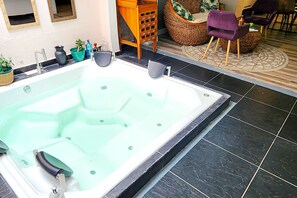 Apartment | Private spa tub - Provenza Loft (Medellín)