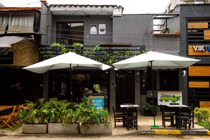 Mặt tiền nơi lưu trú